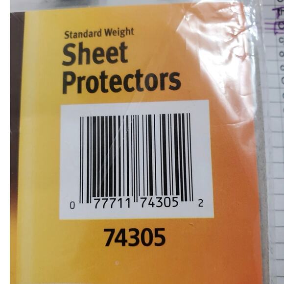 Avery Standard Weight Sheet Protectors Clear - 31 Sheets - Picture 3 of 4
